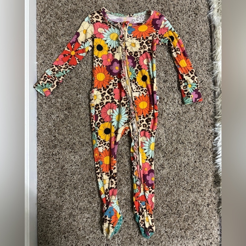 Posh Peanut Moonbeam 18-24 month footie ruffle pajamas
